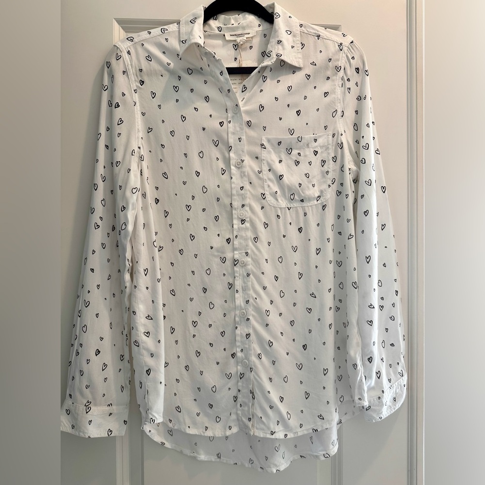 beachlunchlounge Alanna White Heart Button Up-NWT